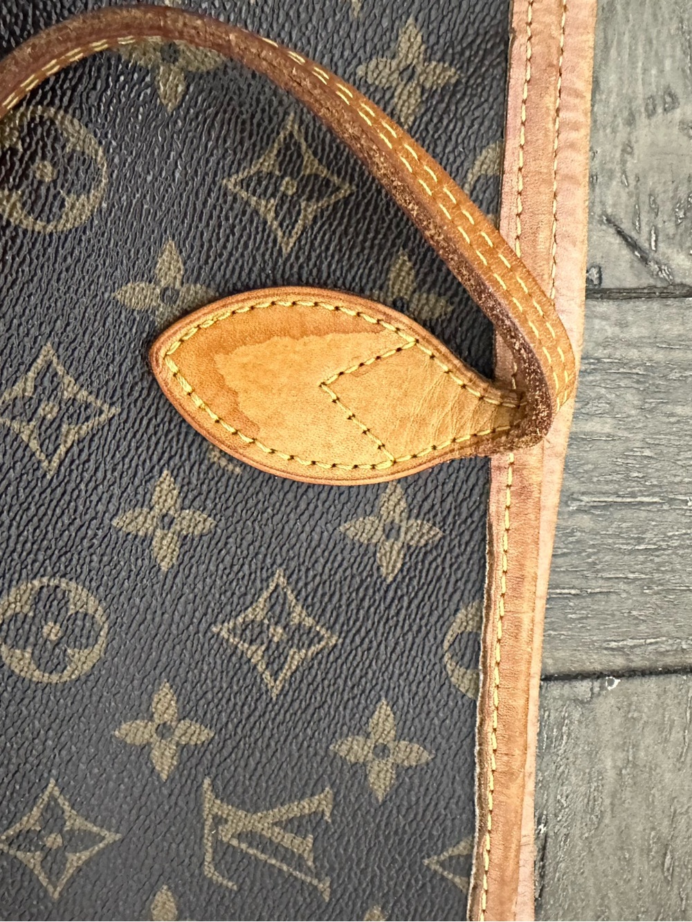 Louis Vuitton Neverfull Canvas Tote with Matching Pouch - Brown & Tan - Picture 10 of 15